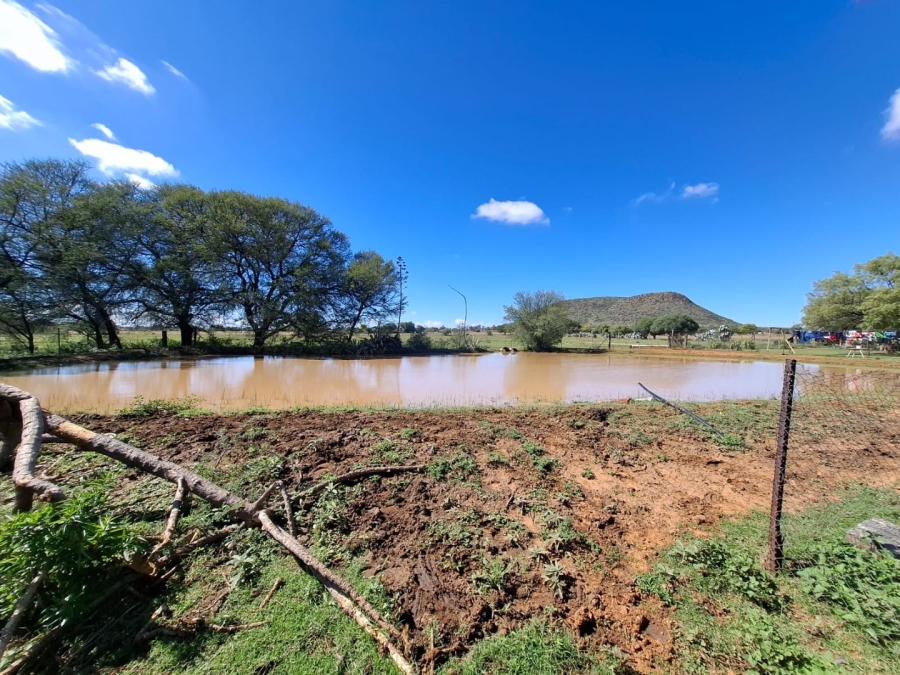 4 Bedroom Property for Sale in Bloemdal Free State